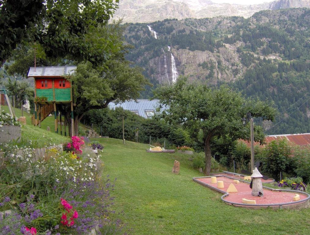 Chalet La Fedora - Appartements De Charme Vaujany Habitación foto